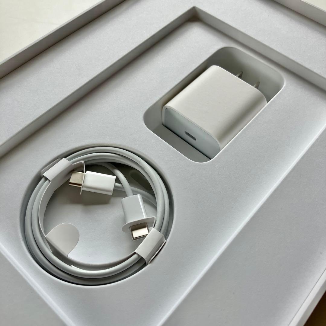 【美品】Apple iPad Air（第5世代）iFaceケース＋ガラスフィルム