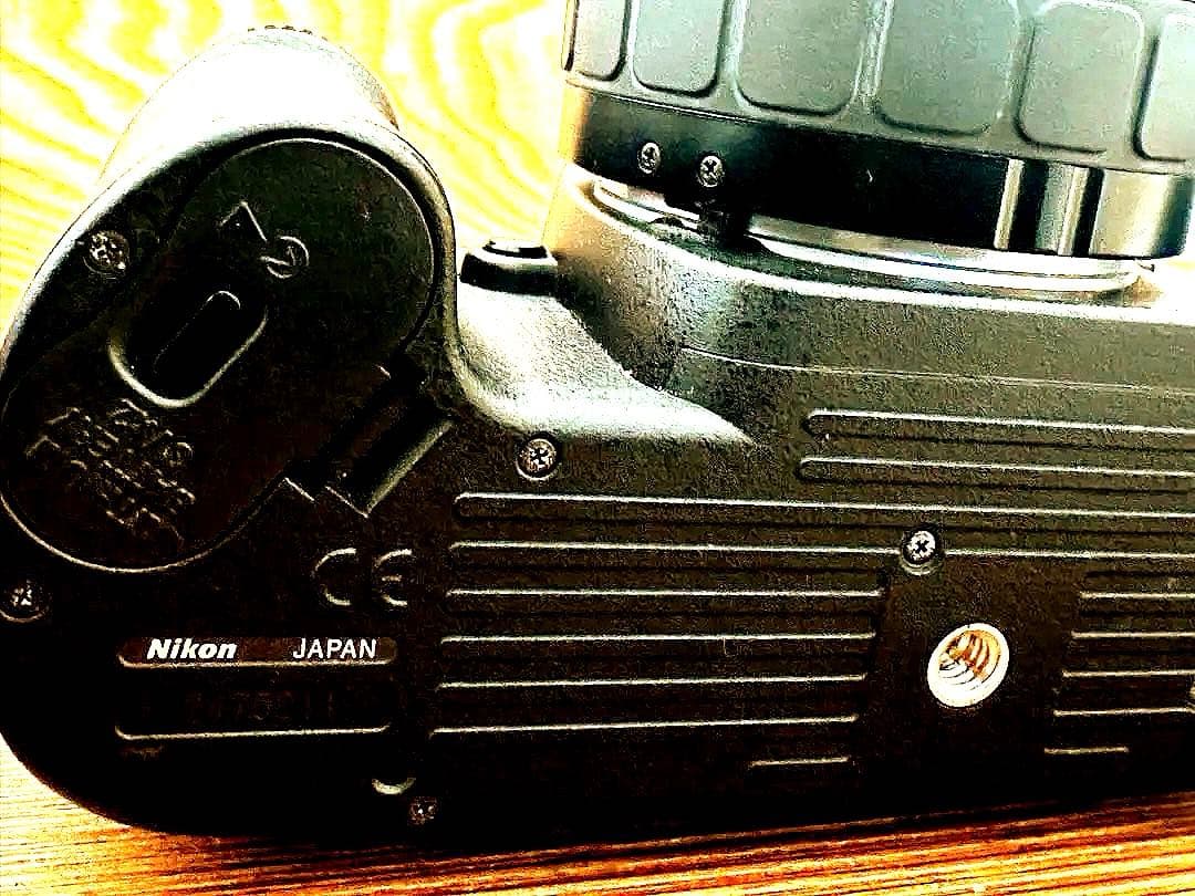 Nikon F80 フィルム一眼レフカメラ[ジャンク]