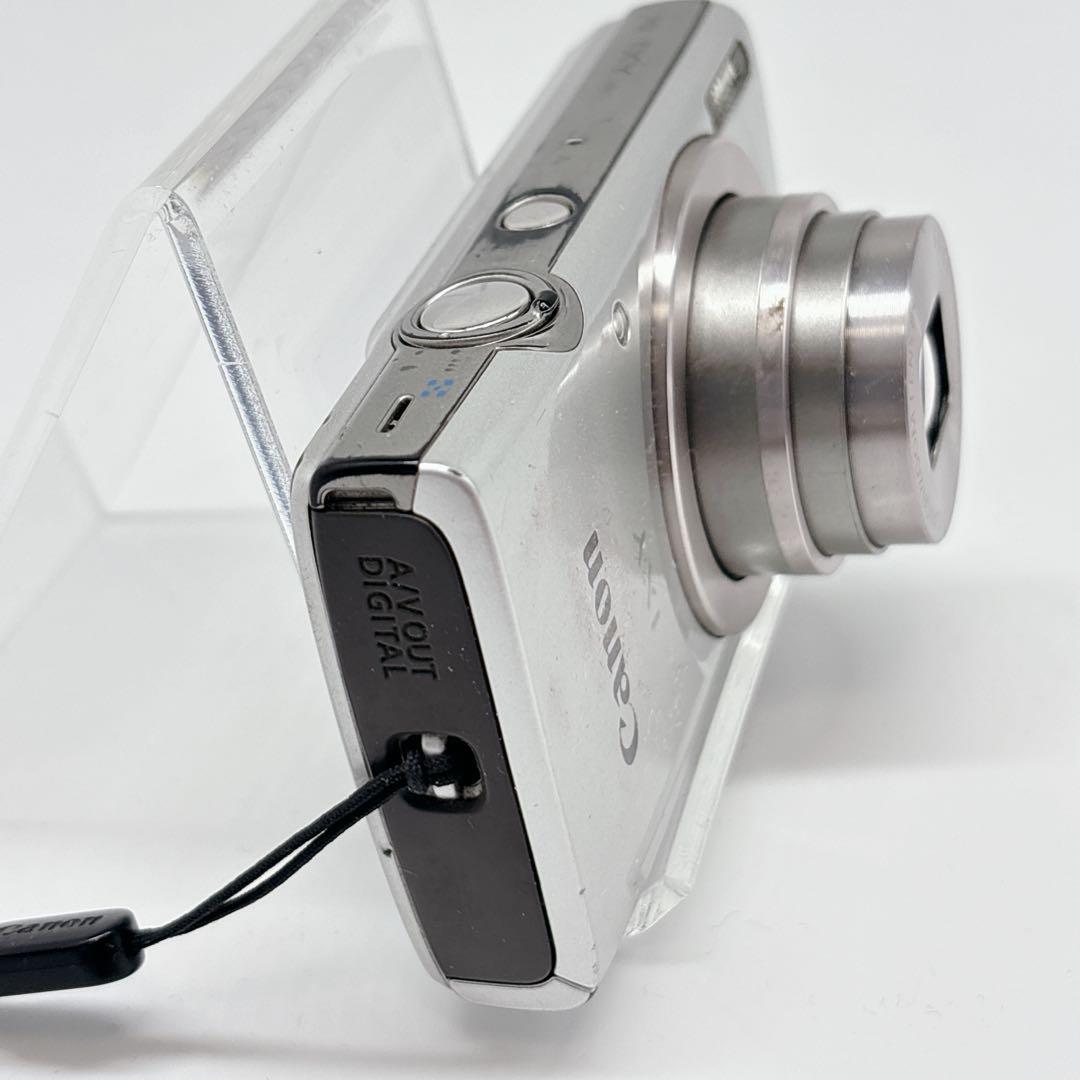 Canon IXY 180 デジタルカメラ シルバー 新品のバッテリー付き