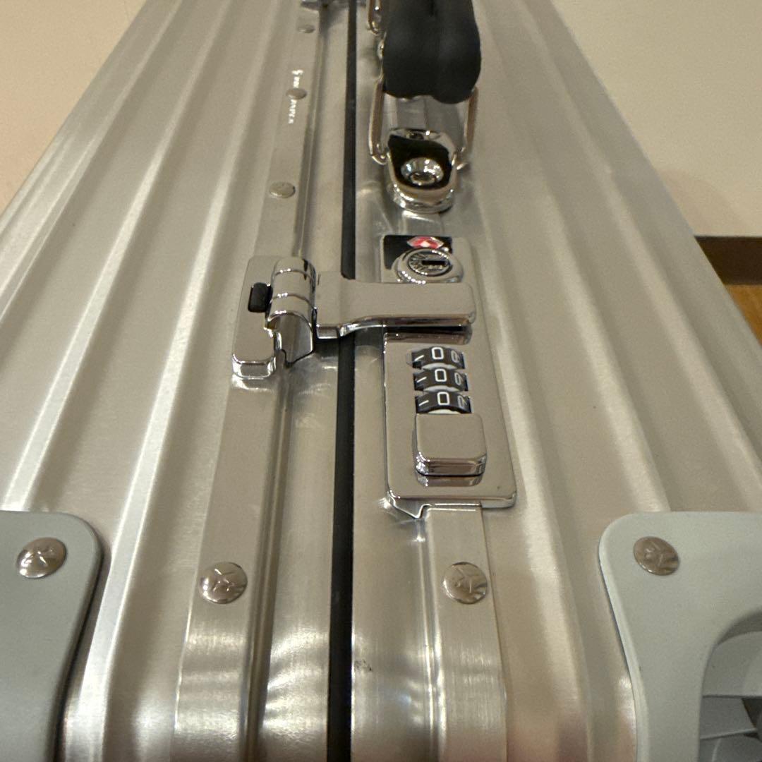 RIMOWA リモワ　キャリーバック　キャビン