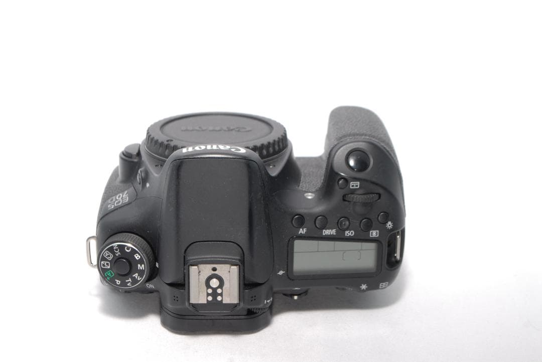 ✨Canon EOS 70D ✨高性能モデル✨高速AF＆手ぶれ補正✨一眼レフ