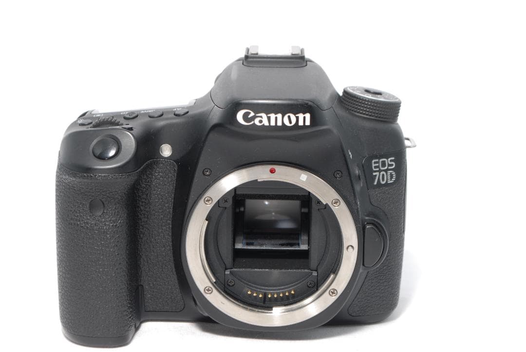 ✨Canon EOS 70D ✨高性能モデル✨高速AF＆手ぶれ補正✨一眼レフ