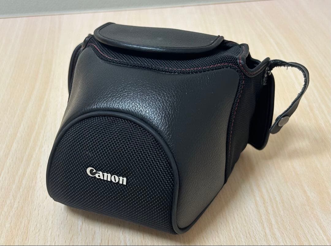 Canon PowerShot SX60 HS 本体と付属品