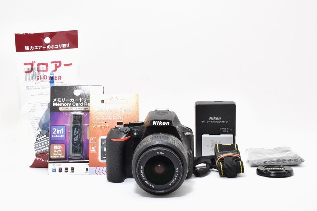 ✨Nikon D5500✨一眼レフ Wi-Fi搭載　ショット数少　動作品✨