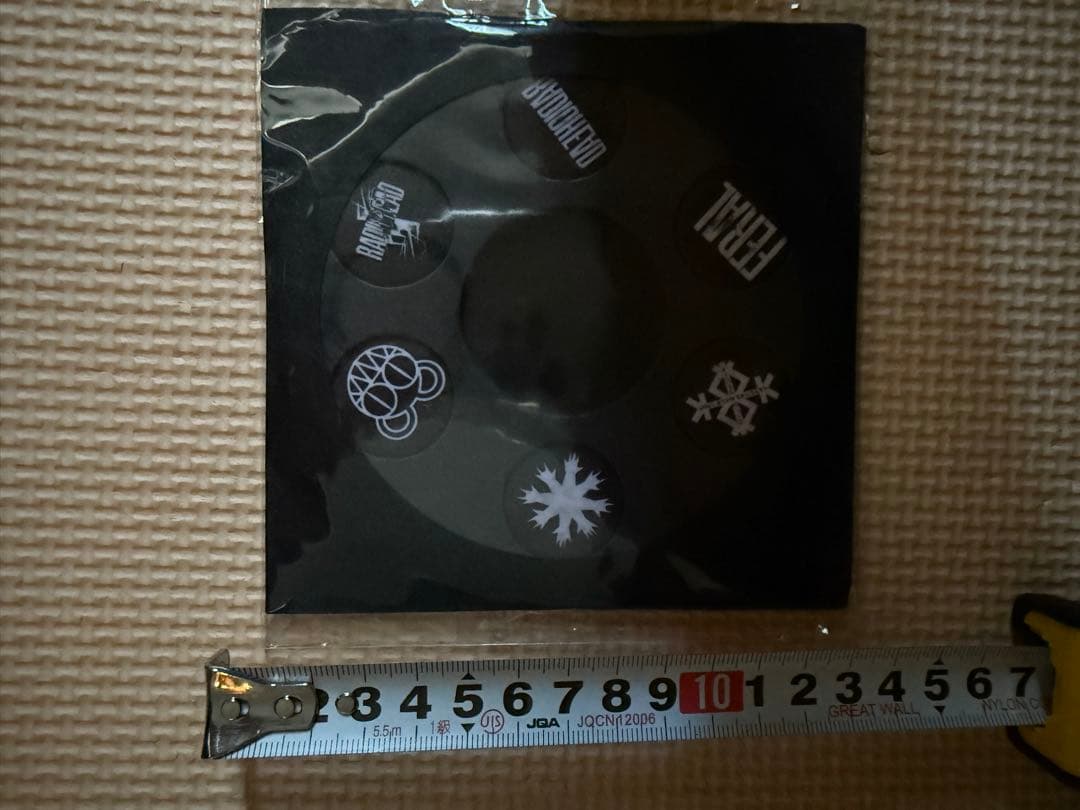 RADIOHEADピンバッジコレクション(新品未開封)