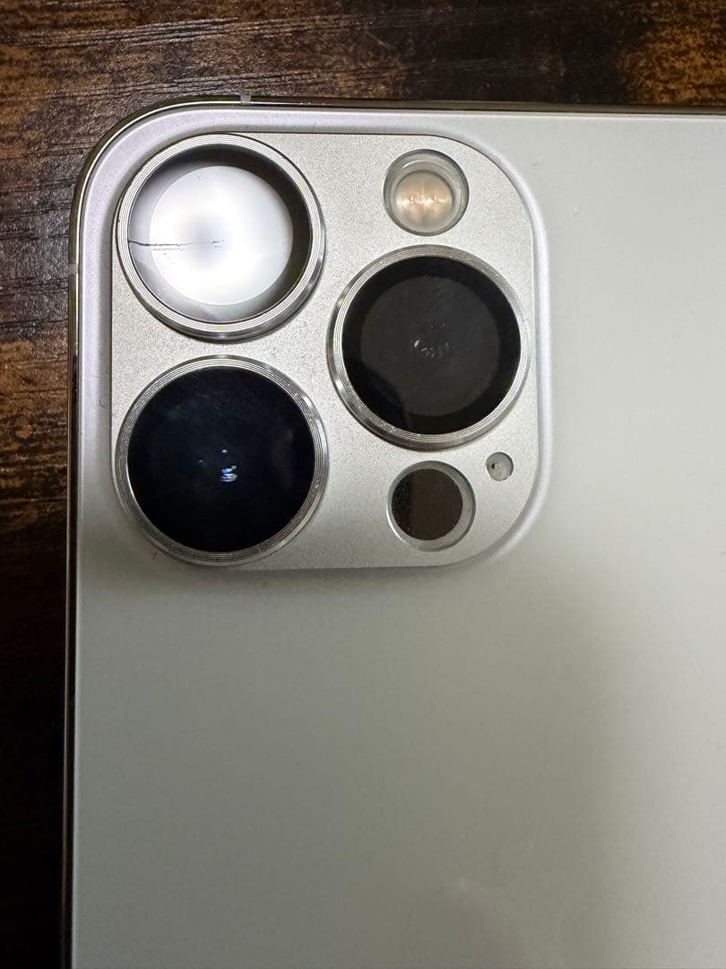 iPhone 13 pro シルバー　256GB