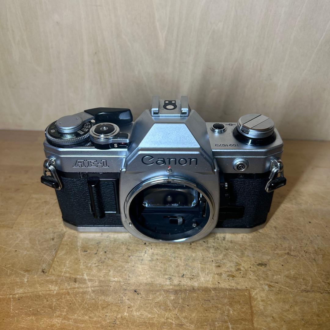 Canon AE-1 シルバーボディー　鳴きなし完動美品