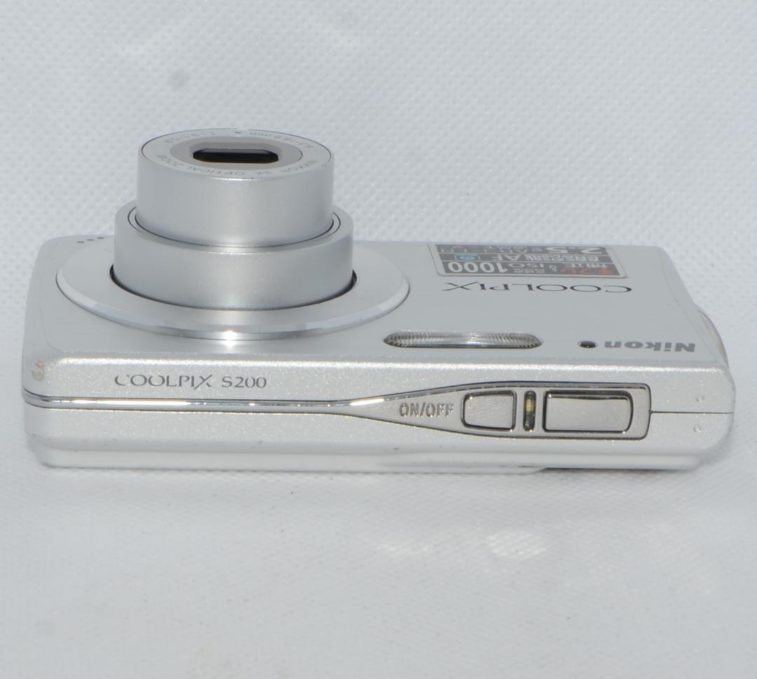 【良品】NIKON COOLPIX S200 シルバー (動作確認済)