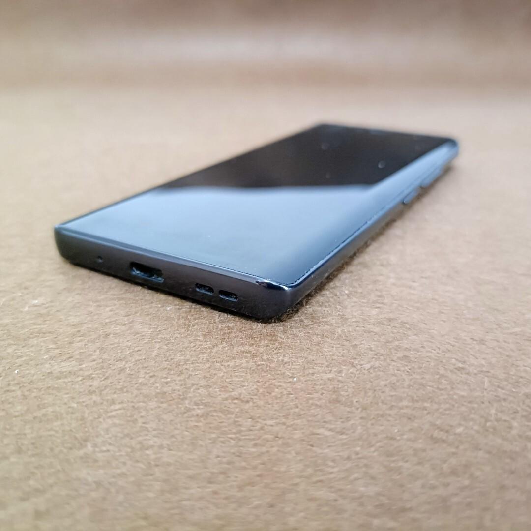 Rakuten Hand 5G 本体 楽天ハンド5g クリアケースと保護ガラス