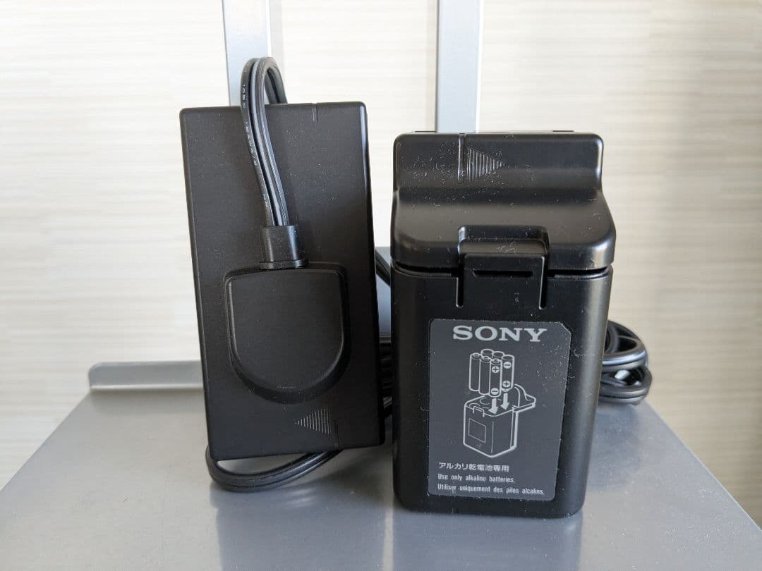 ジャンク品-SONY パスポートサイズ-CCD-TR55/バッテリーパックセット