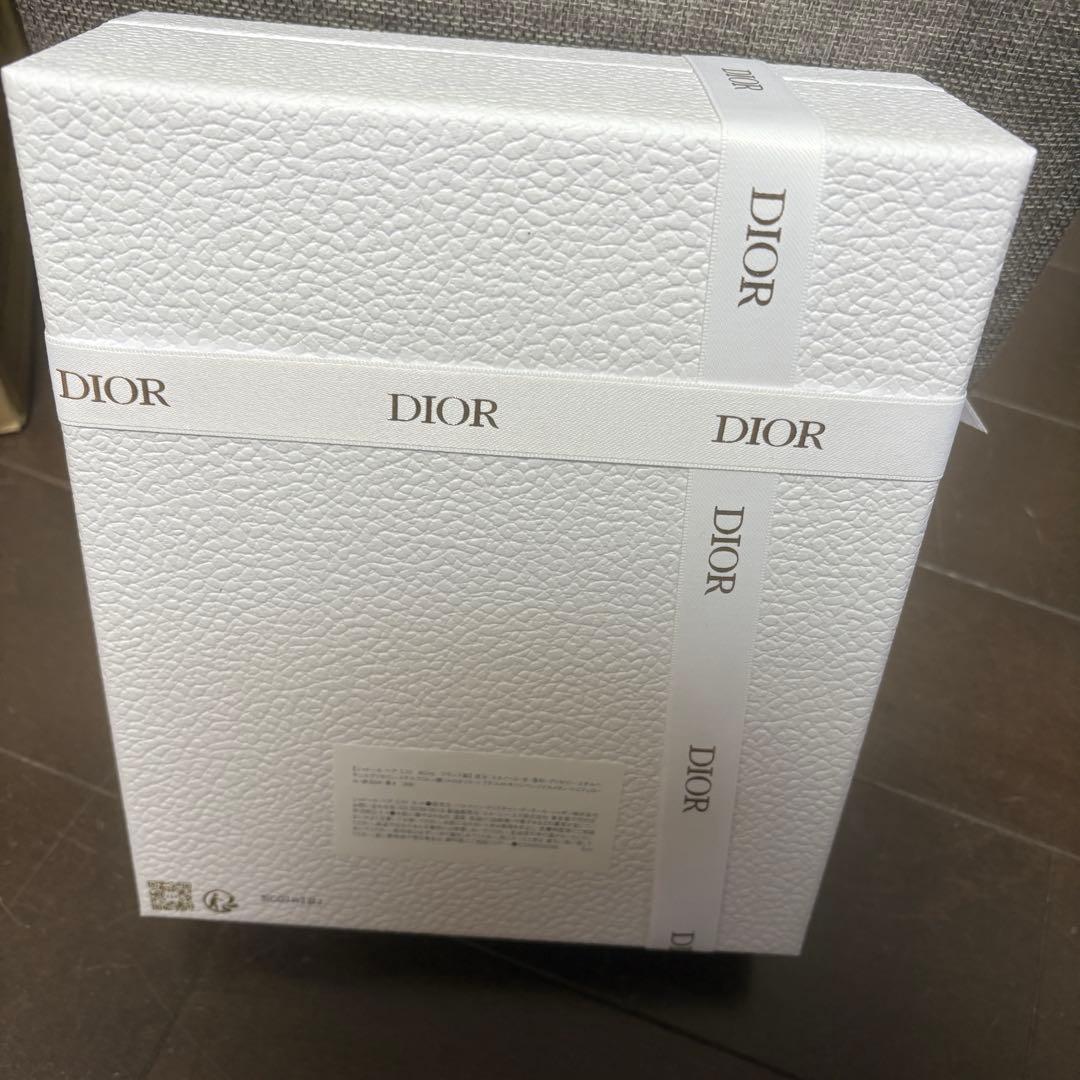 Dior ディオール プラチナ バースデーギフト ジャドール オードゥパルファン