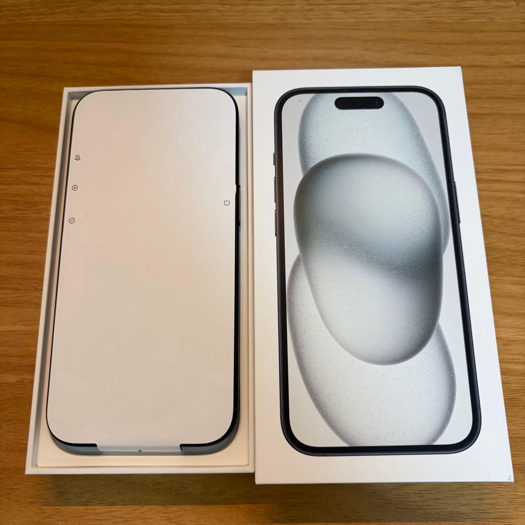 【ジャンク】iPhone 15 ブラック 128 GB docomo 一括購入品