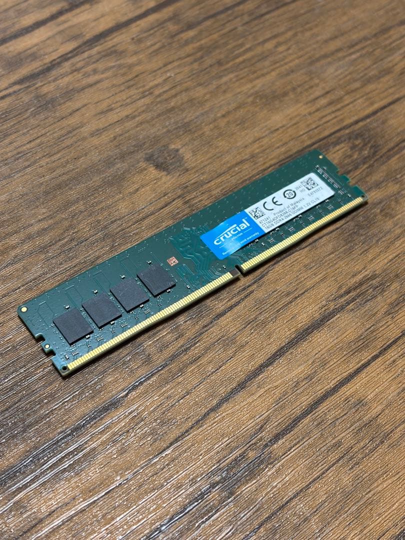 Crucial 16GB DDR4-2666 ①