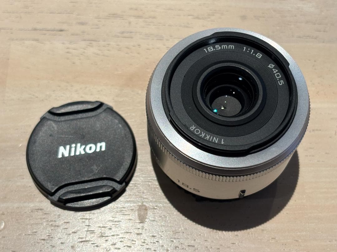 Nikon 1 J5 ダブルレンズキット＋社外バッテリー・充電器つき