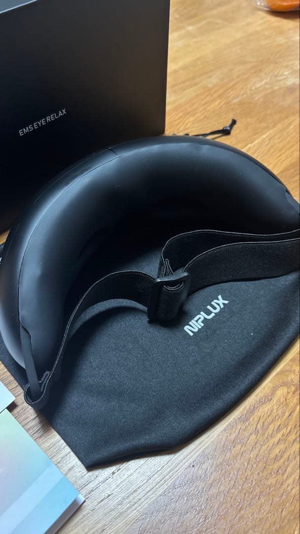 NIPLUX EMS EYE RELAX目元エステホットアイマスク