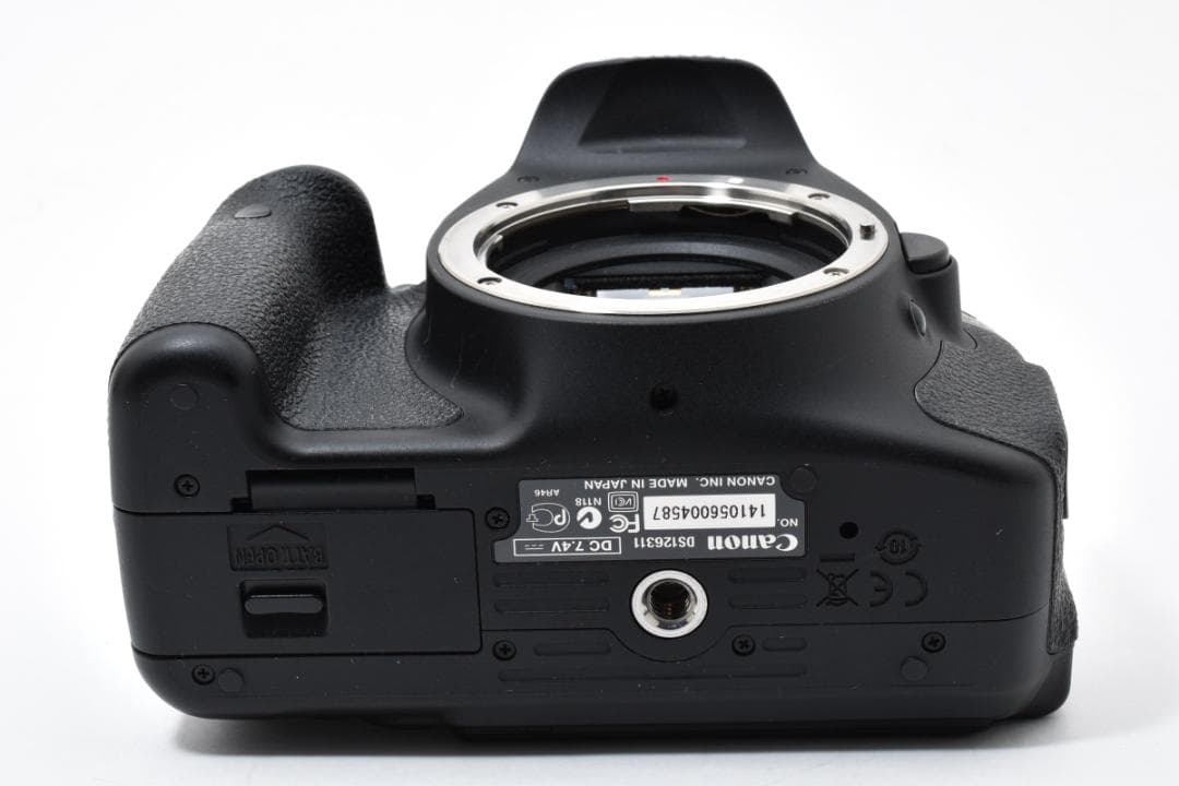 ＜1108＞ほぼ新品 Canon EOS Kiss X5 Wズーム