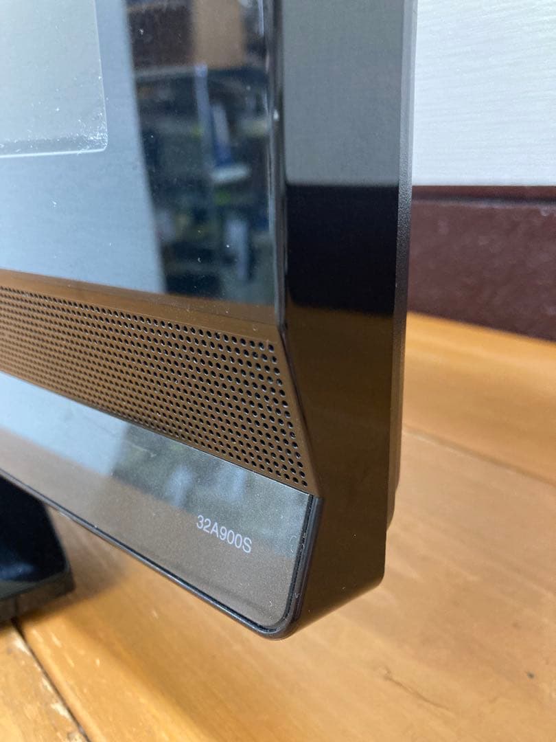 TOSHIBA 液晶カラーテレビ