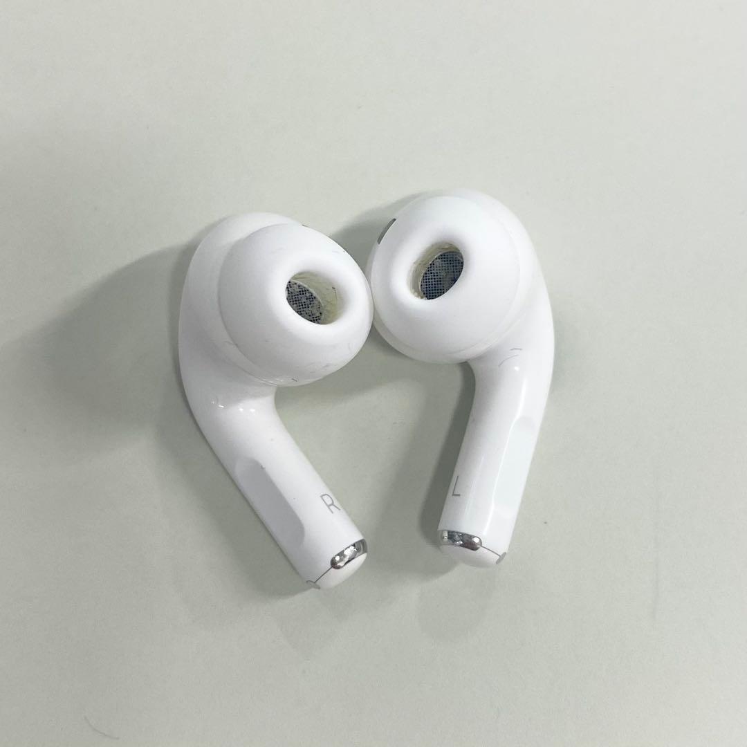 AirPods pro（第二世代）　ライトニング　付属品付き