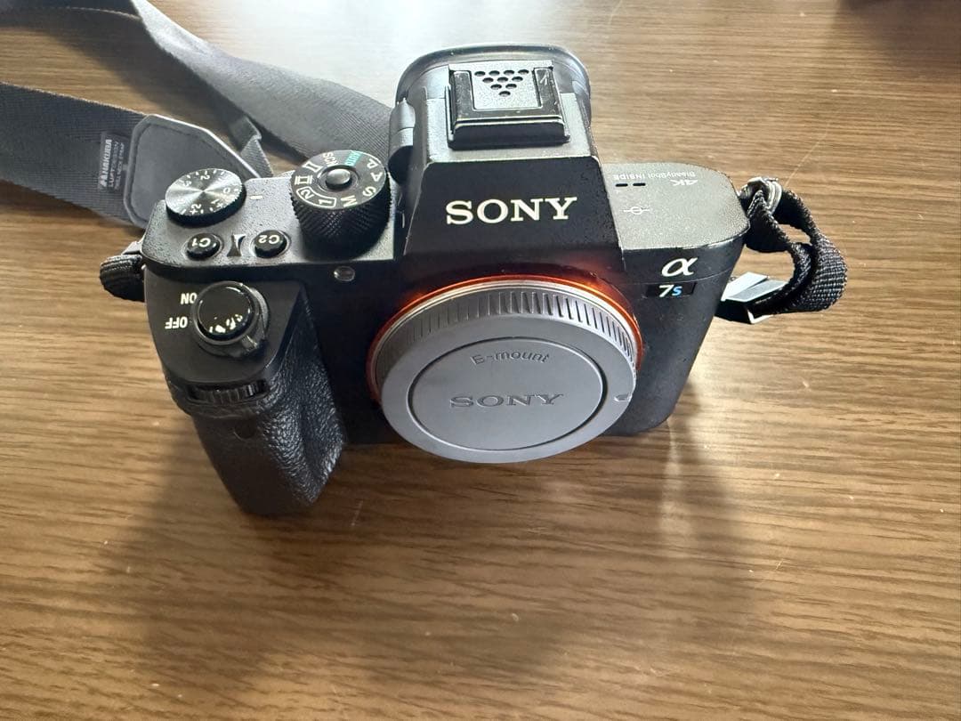 SONY α7S II + 単焦点レンズ 85mm F1.8 中古セット