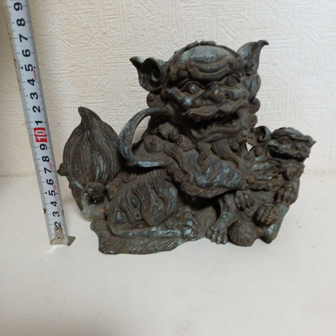 青銅製 獅子と子獅子の置物