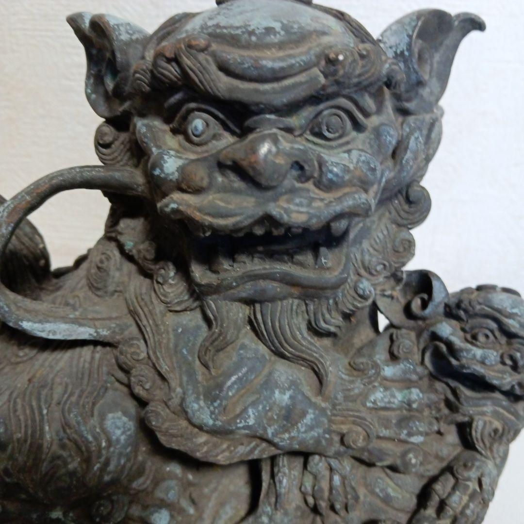 青銅製 獅子と子獅子の置物