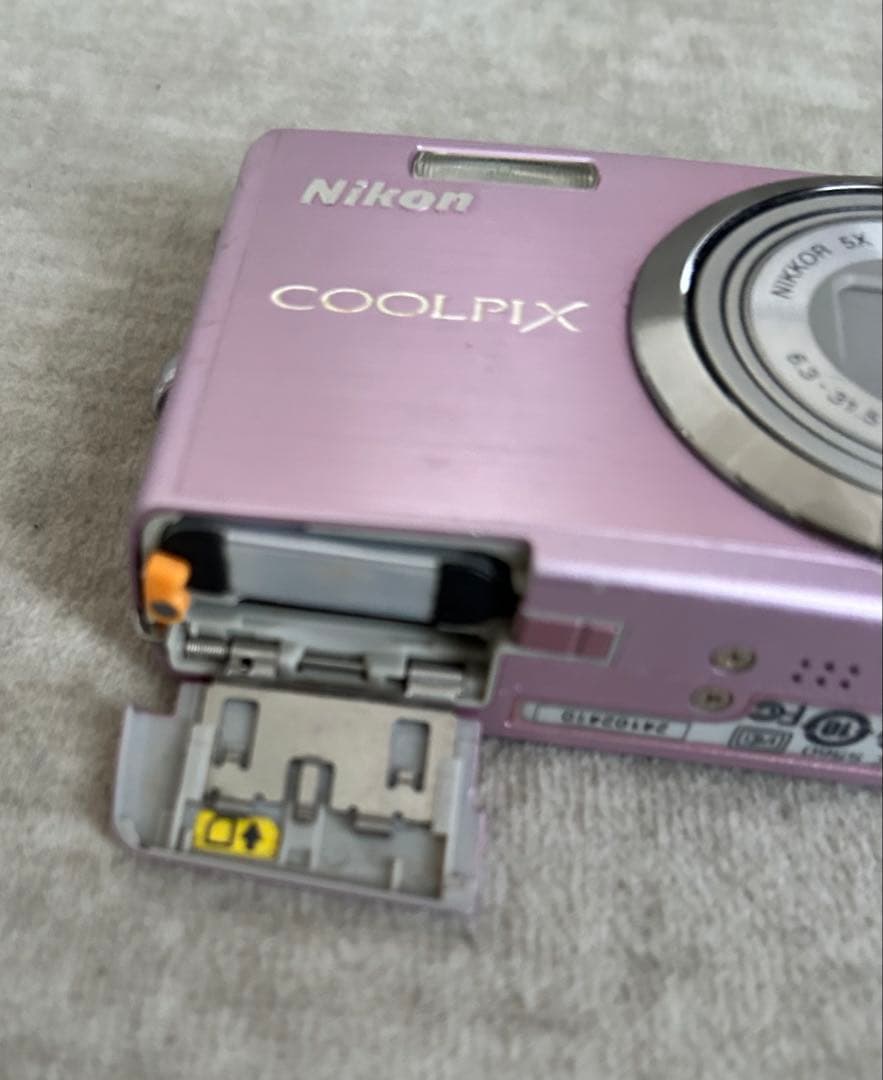 Nikon ニコン COOLPIX S560 デジタルカメラ ピンク 動作未確認