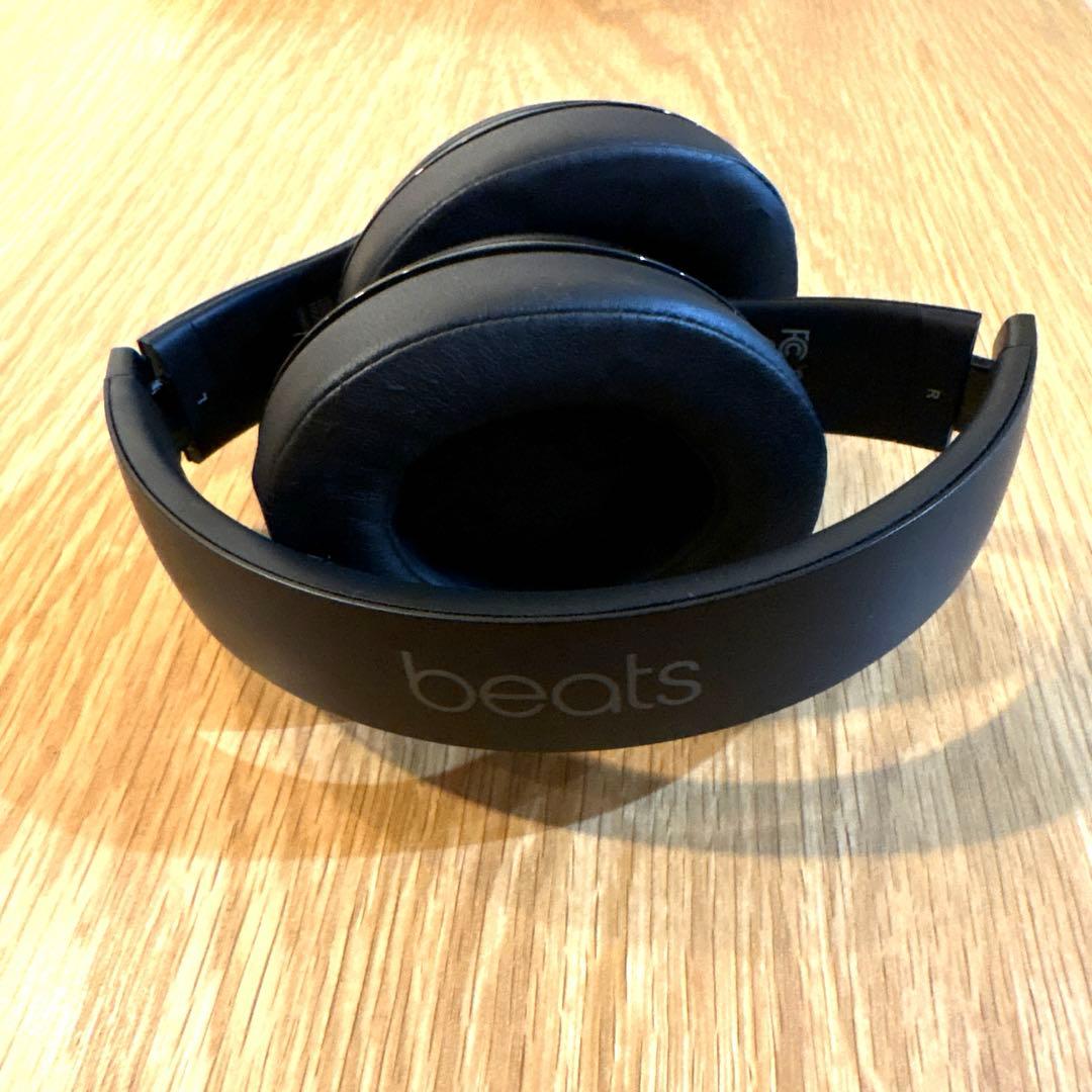 BEATS ワイヤレスヘッドホン b0501