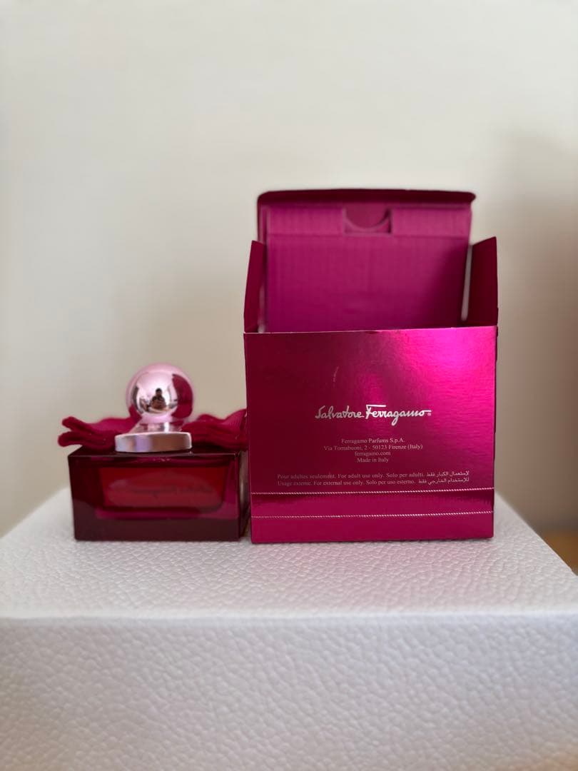 香水(女性用) Salvatore Ferragamo Signorina 50ml