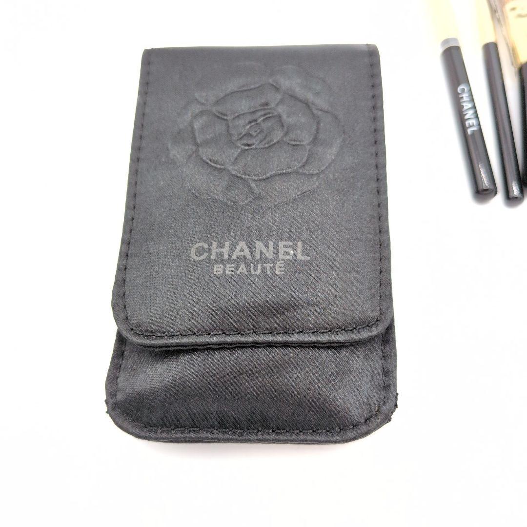 【美品】新品未使用　シャネルCHANEL メイクアップブラシセット　ミニサイズ