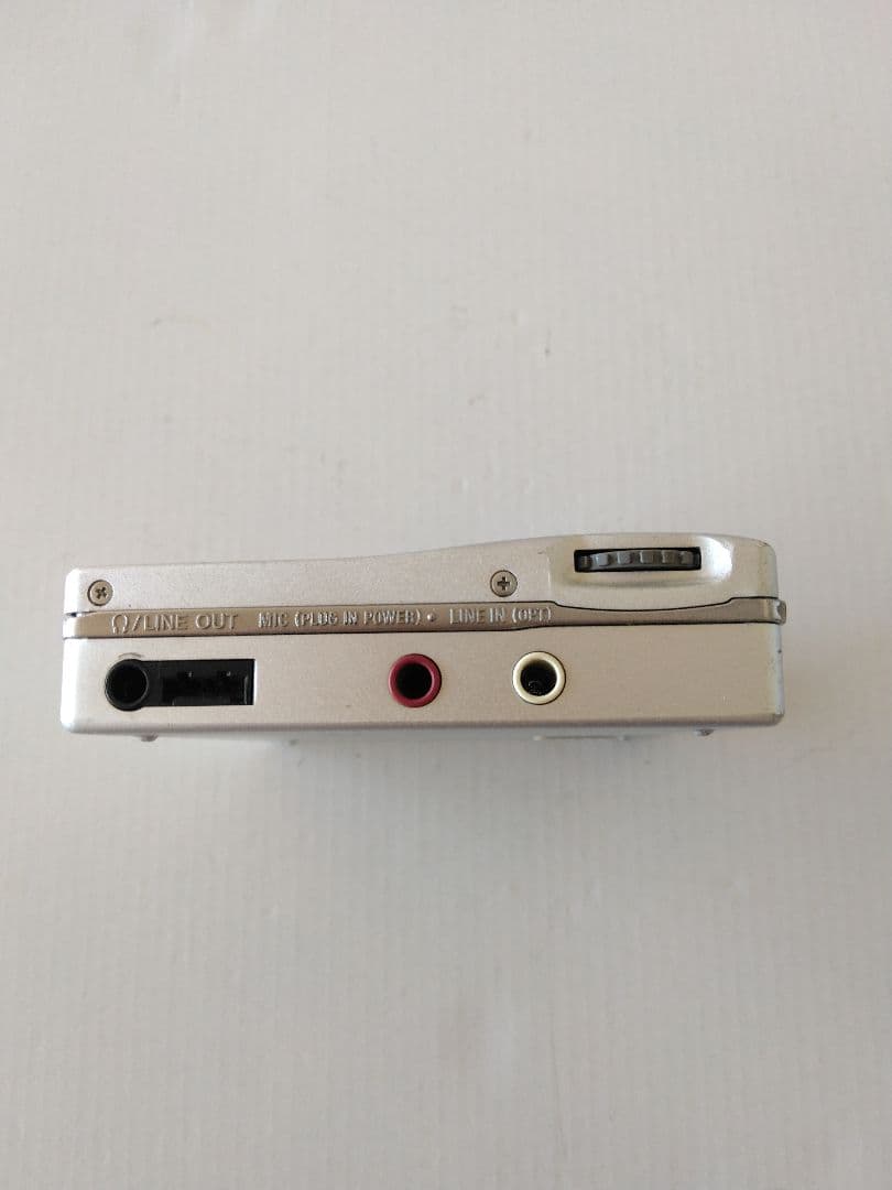 ◆◇ソニー SONY MDウォークマンMZ-R909 動作品◆◇