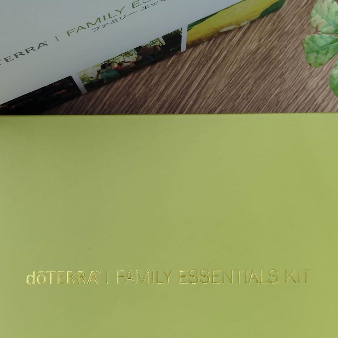 定価¥28,499-doTERRA ファミリーエッセンシャルキット 10本セット
