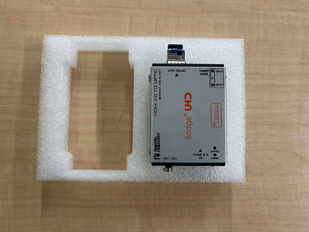 HDMI変換器　送信機受信機セット　(UHD_M_HOT. UHD_M_OHR)