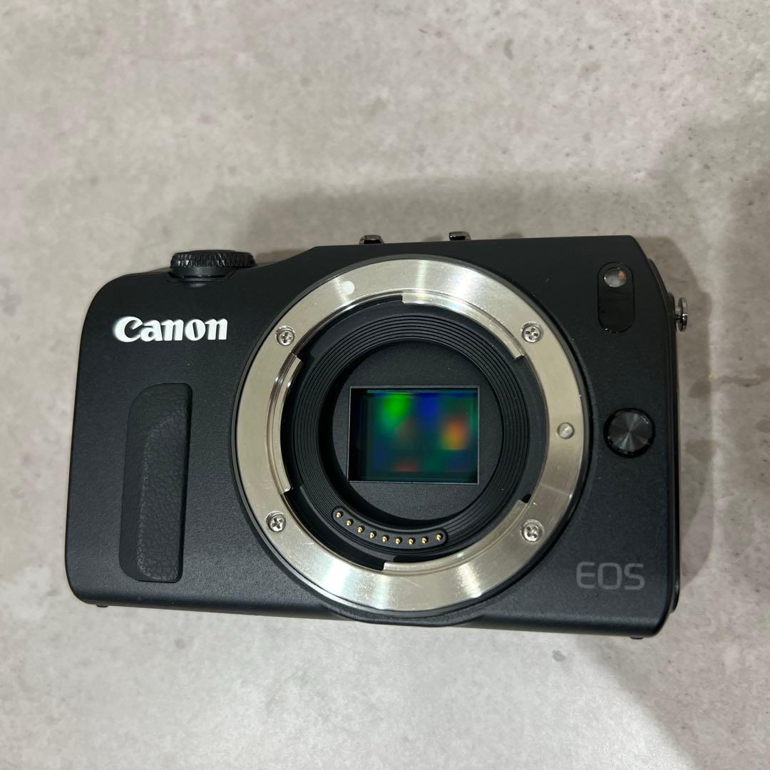 EOS M 本体、バッテリー、取扱説明書 ジャンク