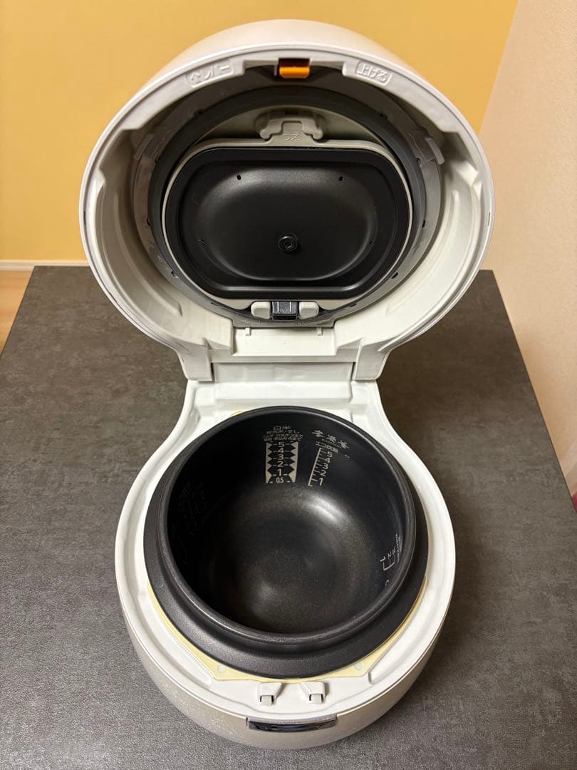 三菱電機 IH圧力炊飯器 1.0L (5.5合炊き) 型番：NJ-AW107-W