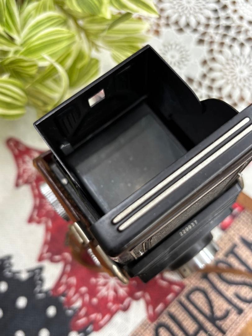 ジャンク品　Yashica Rookie 二眼レフカメラ レザーケース付き