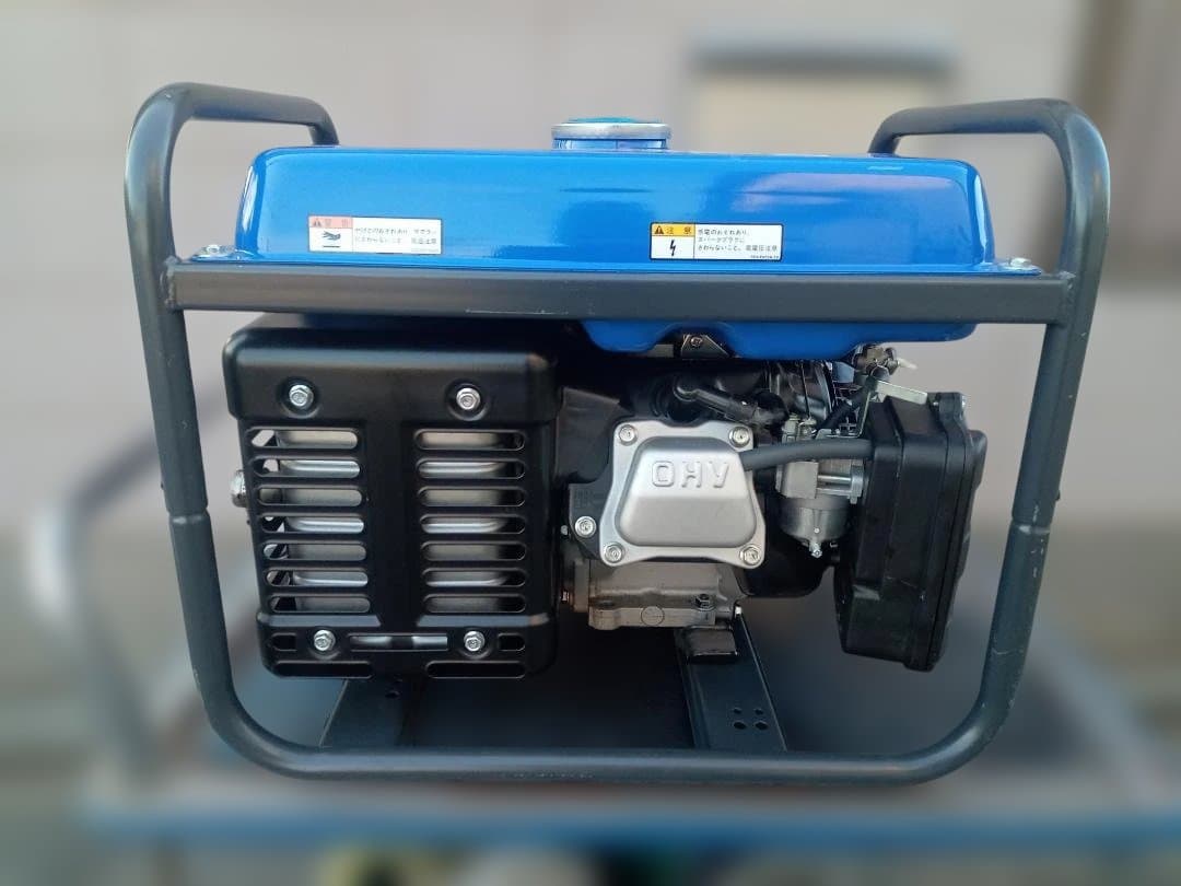 美品　YAMAHA　ヤマハ　エンジン発電機　EF23H