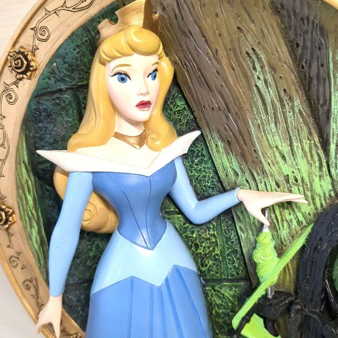 眠れる森の美女　オーロラ姫 3Dレリーフプレート 　ディズニーストア