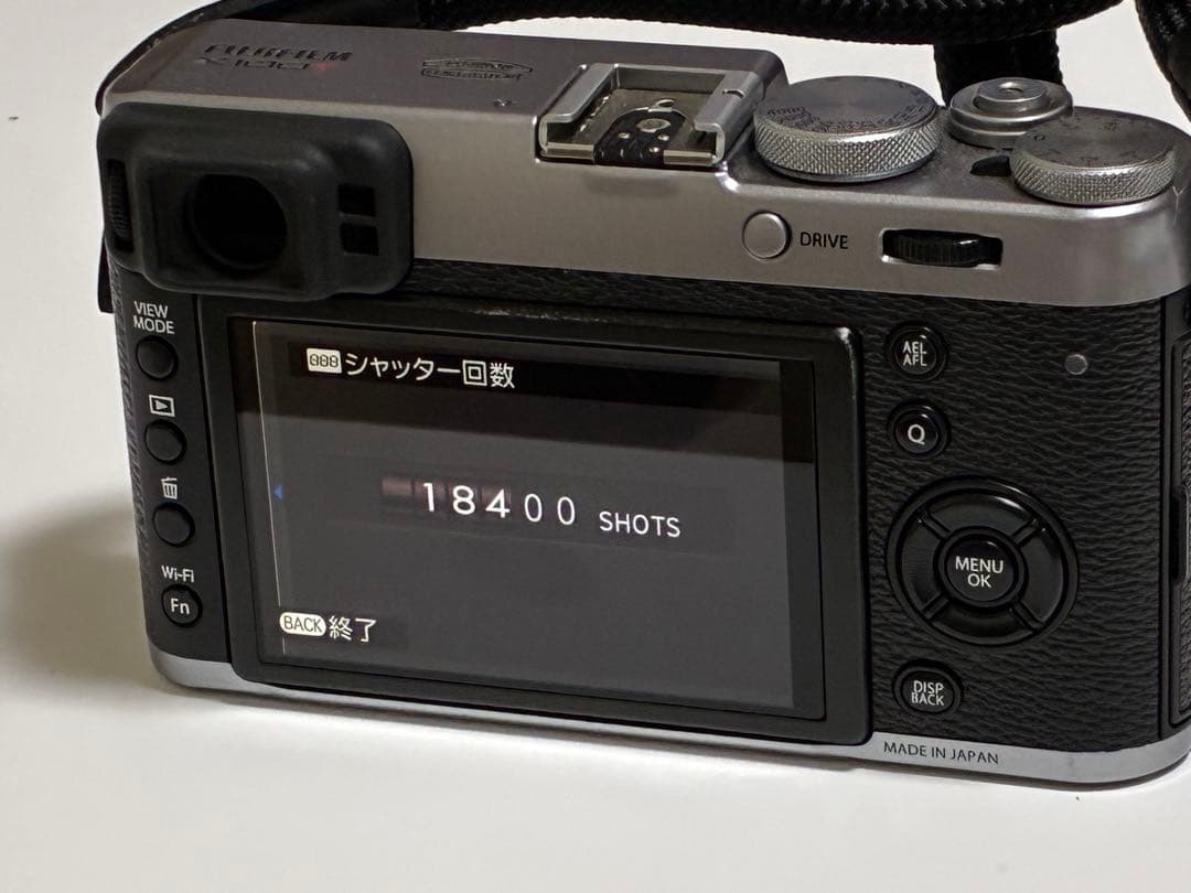 【完動品】 FUJIFILM X100T 富士フイルム コンパクトデジタルカメラ