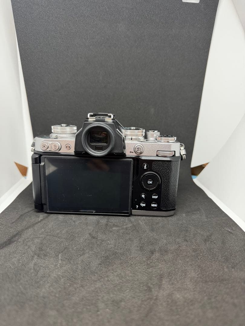 チ*プ様 【美品】 ニコン NIKON Z fc 28mm【シャッター回数245