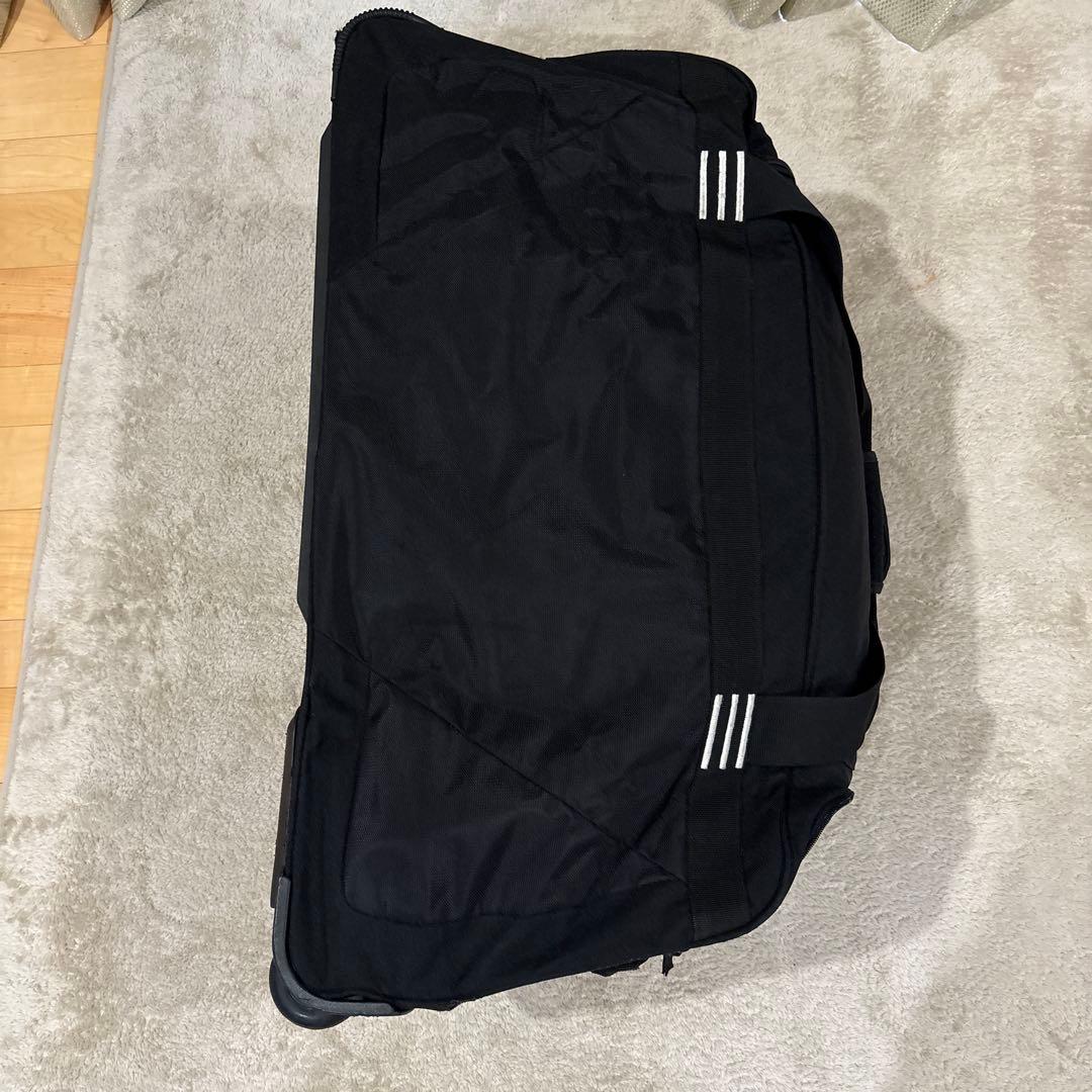 アディダス　adidas 黒 ボストンバッグ キャスター付き　大容量