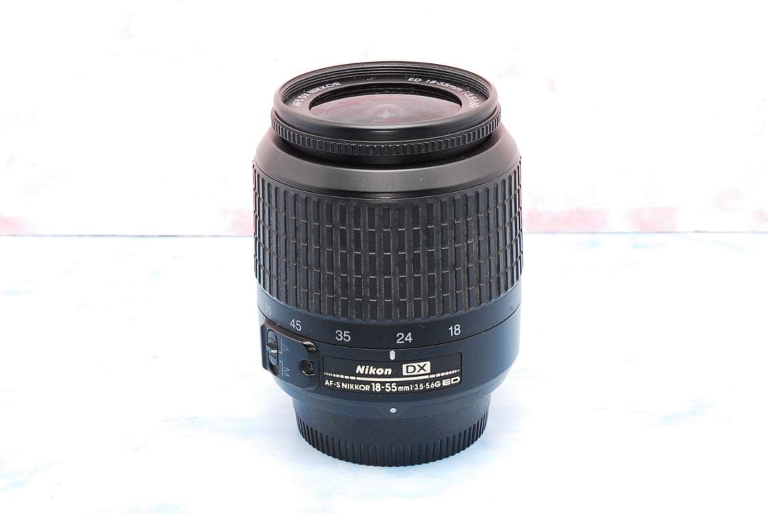 Nikon D40★初心者セット★カメラバッグ付★軽量＆小型★一眼レフカメラ