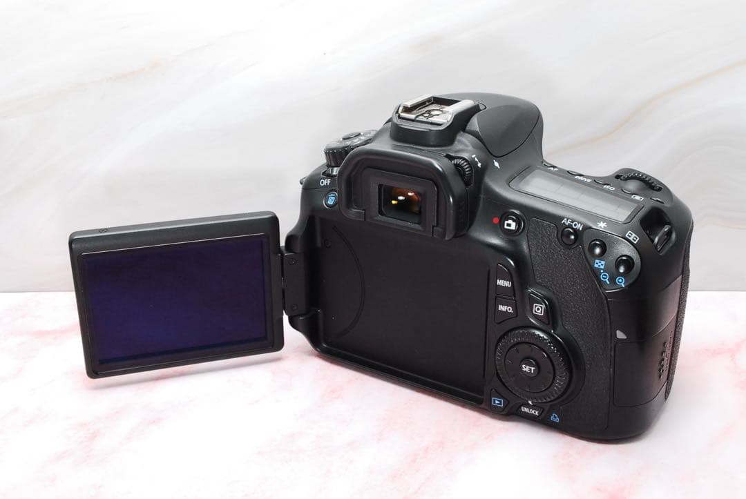 超高画質❤️Canon EOS 60D★一眼レフカメラ★手ぶれ補正レンズ付★