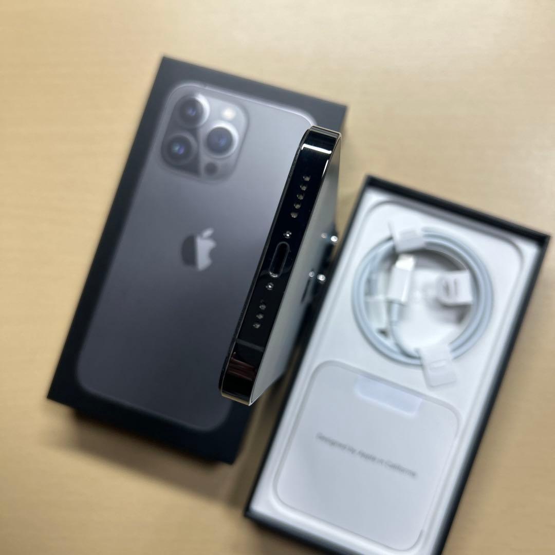 iPhone13 Pro 256GB SIMフリー　割れなし