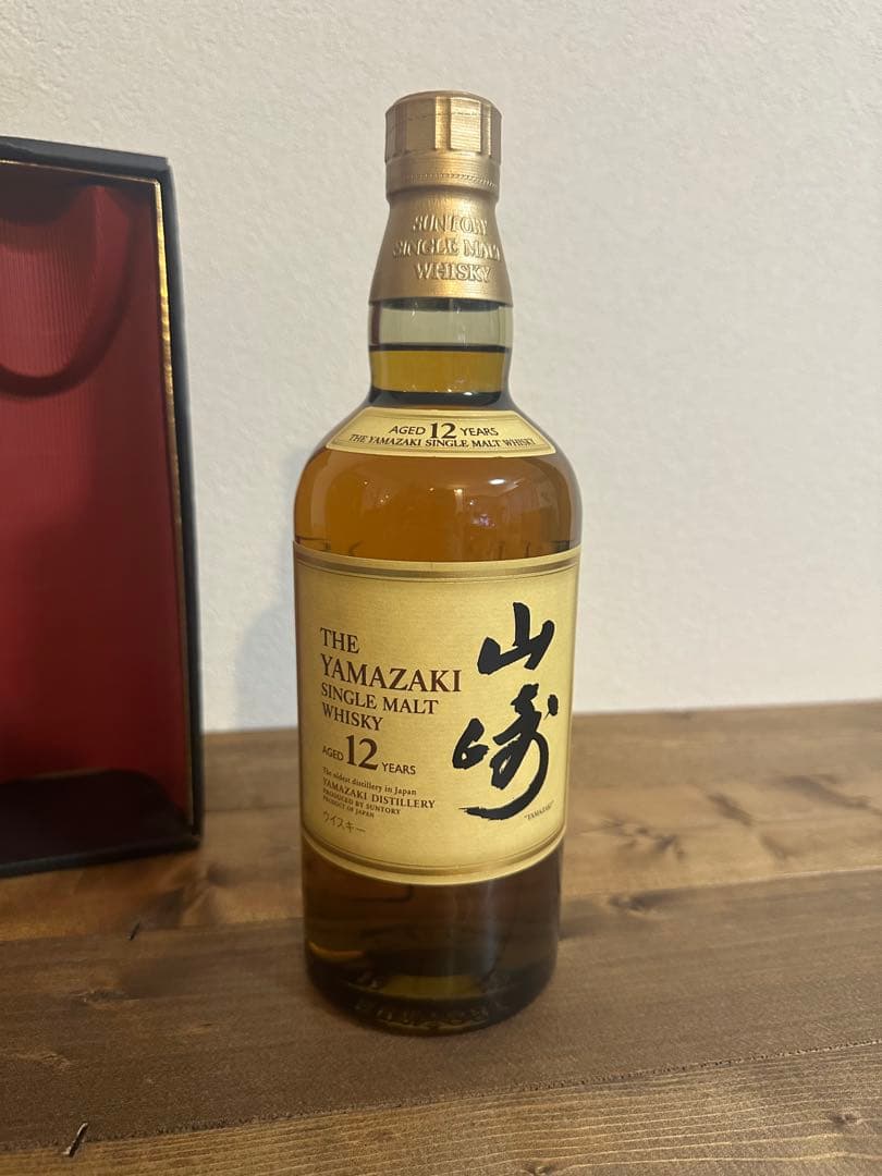 サントリーウイスキー 山崎12年　化粧箱付 ギフトパッケージ内容量700ml