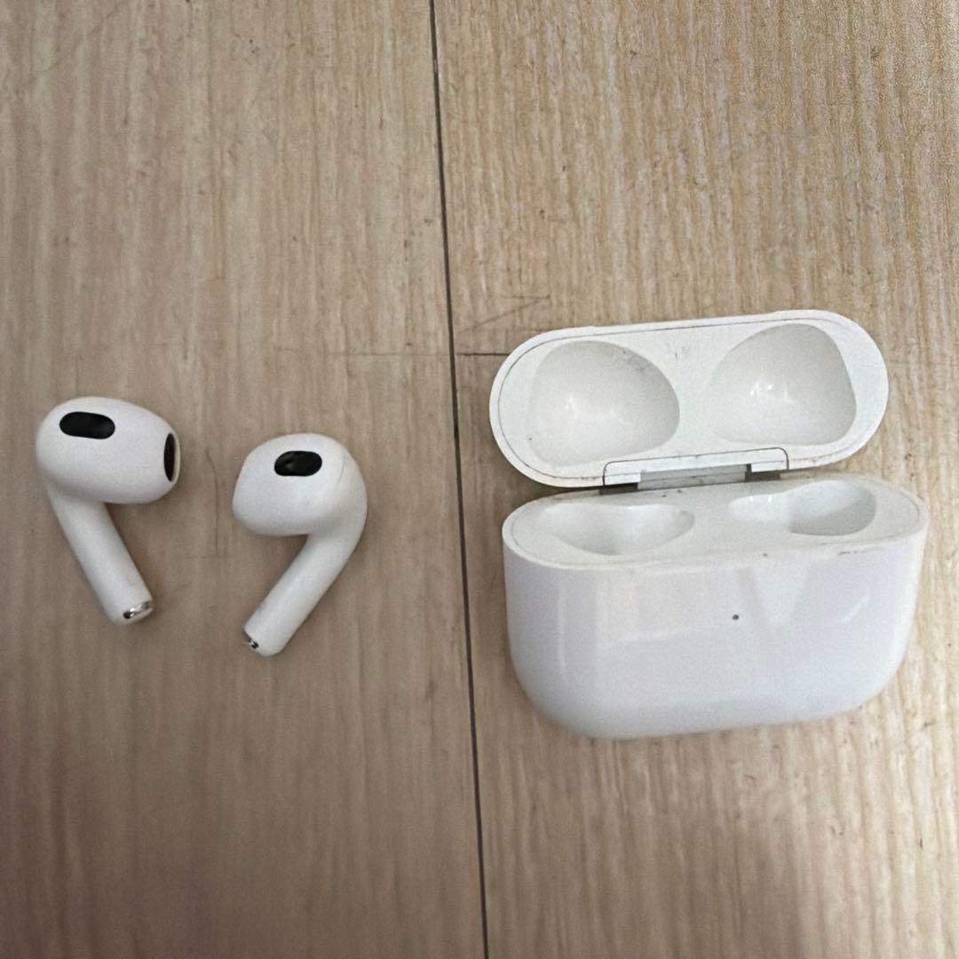 AirPods (第3世代) MagSafe充電ケース付き