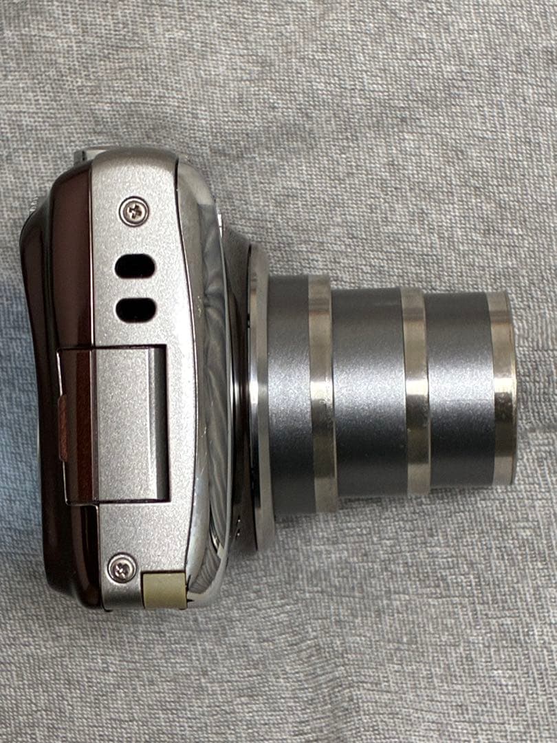 ⭐️外観美品⭐️フジフィルム FUJIFILM FINEPIX F70 EXR