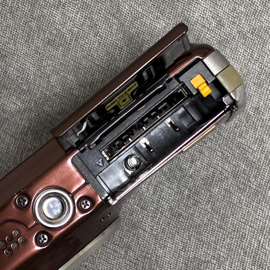 ⭐️外観美品⭐️フジフィルム FUJIFILM FINEPIX F70 EXR