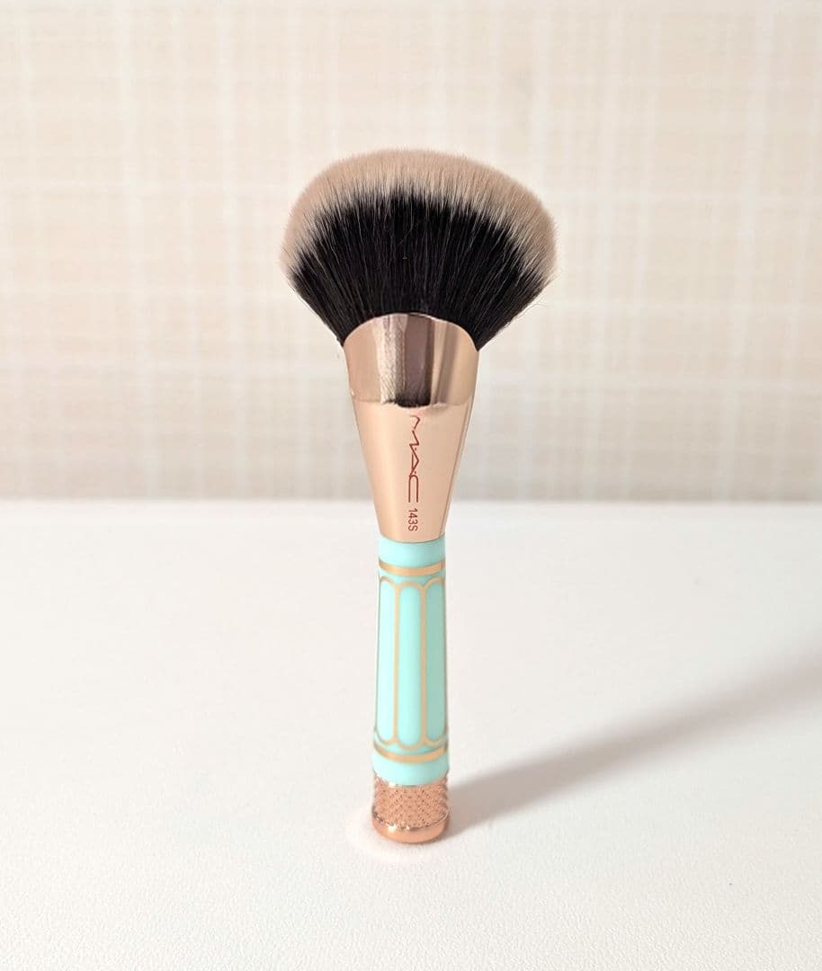 MAC #143S ブロンザー ファン ブラシ