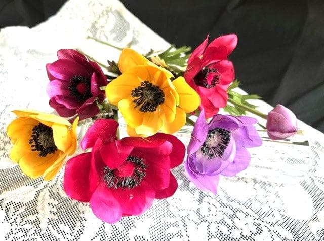 手染め布花　アネモネ花6本と蕾１本の７本セット　　ブーケ・服飾飾り・髪飾り