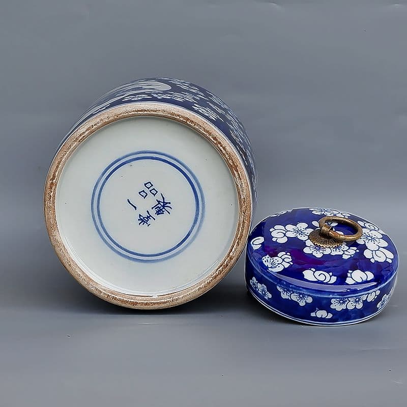 青花氷梅博古紋帯蓋茶壺 茶道具 中国茶器 置物 景徳鎮 陶磁器 工芸品 美術品